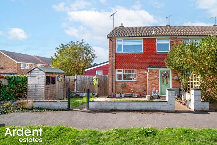 3 Bedroom End Of Terrace House For Sale In Shelley Close, Maldon, CM9