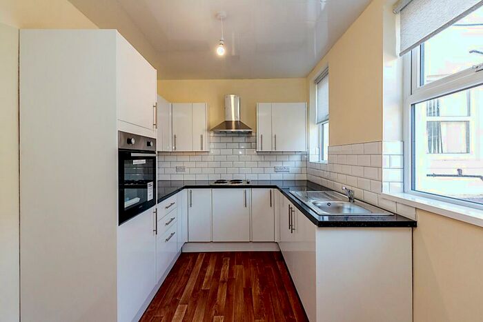 2 Bedroom Apartment To Rent In Dean Street, Blackpool, Lancashire, FY4