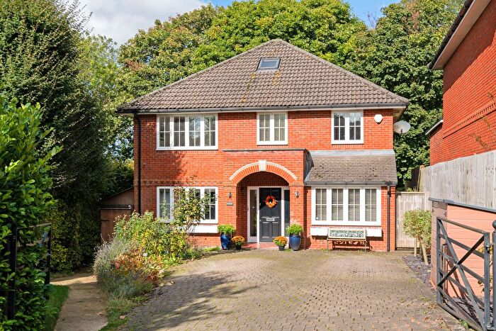 5 Bedroom Detached House For Sale In Foxhill Close, High Wycombe, HP13
