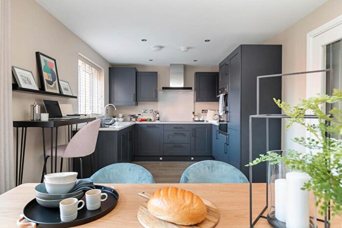 4 Bedroom Semi-Detached House For Sale In Stone, Dartford, DA2