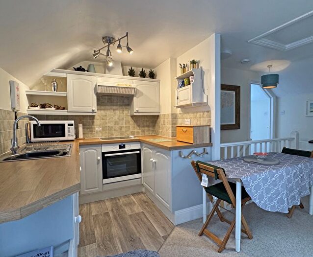 2 Bedroom Terraced House For Sale In Fore Street, Sidmouth, EX10
