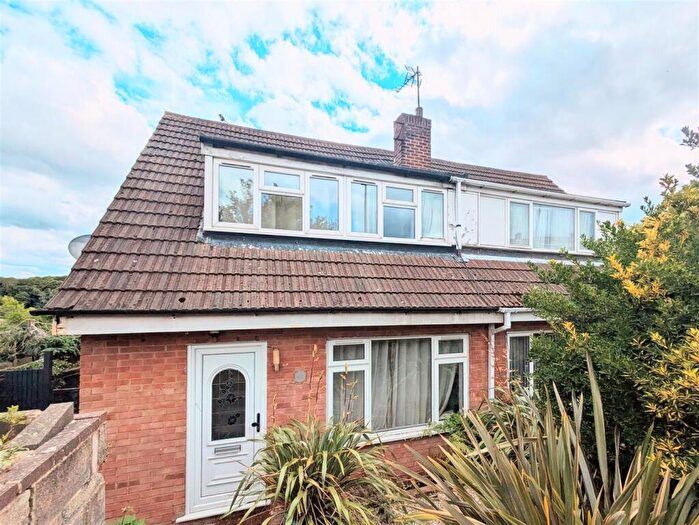2 Bedroom Semi-Detached House For Sale In Merrals Wood Road, Strood, ME2