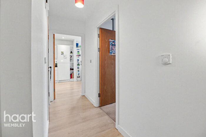 1 Bedroom Apartment For Sale In Wembley Park, HA9