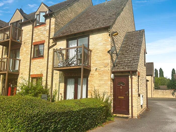 1 Bedroom Apartment To Rent In Langdale Gate, Witney, Oxfordshire, OX28