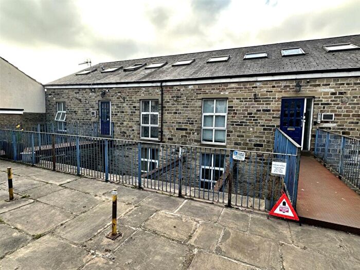 1 Bedroom Apartment For Sale In Weaving Shed, Wharf Street, Sowerby Bridge, Halifax, HX6