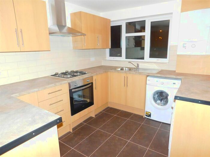 3 Bedroom Flat To Rent In Badminton Close, Harrow, HA1