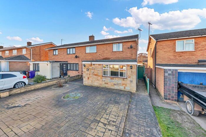 3 Bedroom Semi-Detached House To Rent In Honey Way, Royston, SG8