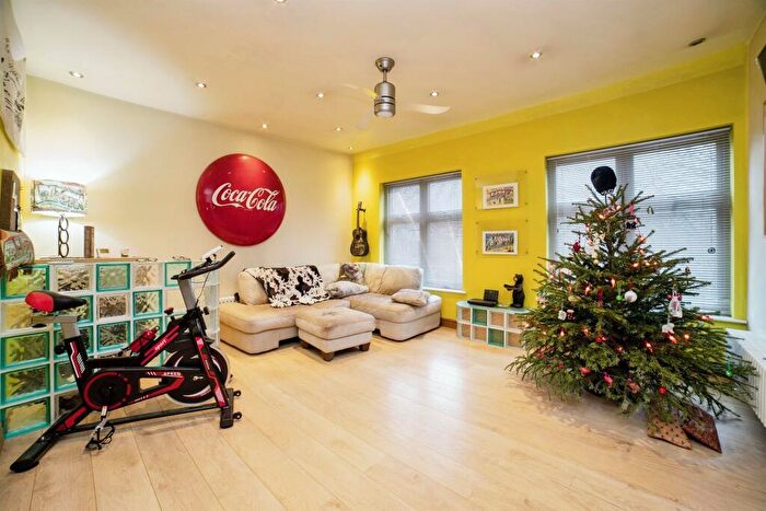 4 Bedroom End Of Terrace House For Sale In Bridge Street, Langley Mill, Nottingham, NG16