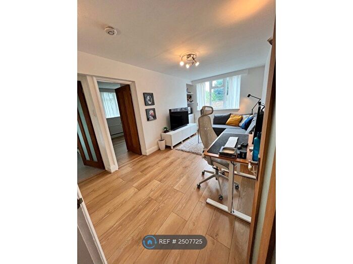 1 Bedroom Flat To Rent In Ealing, London, W13