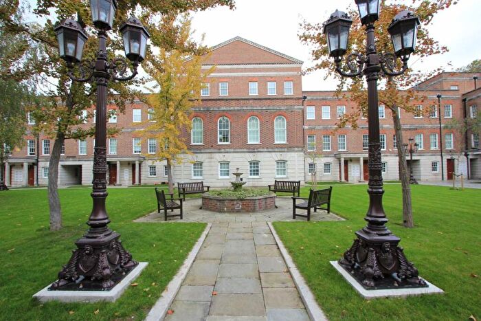 Flat To Rent In Jewel Square, Wapping, E1W