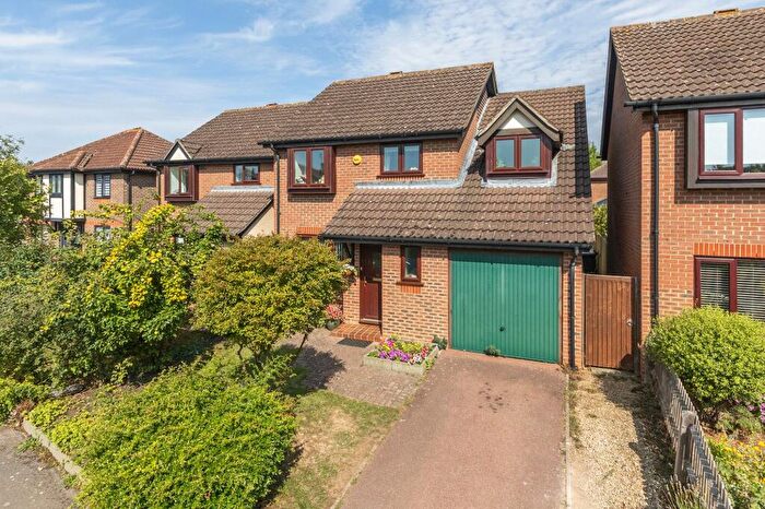 4 Bedroom Detached House For Sale In Ballard Chase, Abingdon, OX14