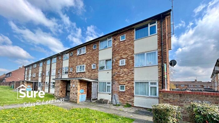 2 Bedroom Apartment To Rent In Wood Lane End, Hemel Hempstead, Hertfordshire, HP2