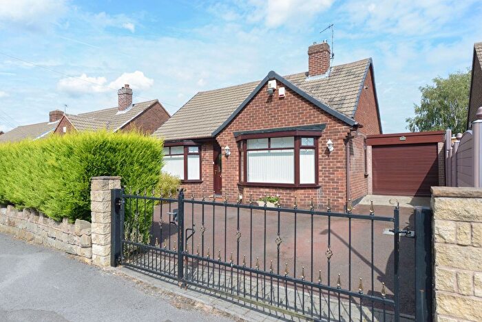 2 Bedroom Detached Bungalow For Sale In Ians Way, Chesterfield, S40