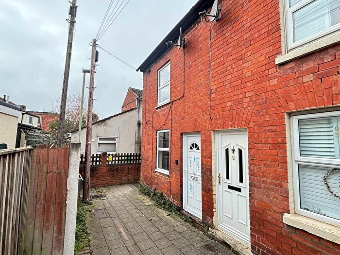 2 Bedroom Terraced House For Sale In Belgrove Terrace, Gloucester, GL1