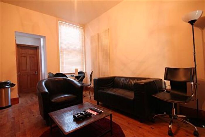 3 Bedroom Apartment To Rent In Glenthorn Road, Jesmond, NE2
