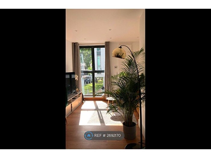 1 Bedroom Flat To Rent In Umberston Street, London, E1