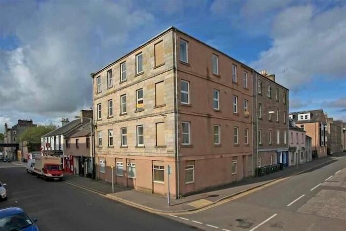 2 Bedroom Flat To Rent In C Victoria Street, Perth, PH2
