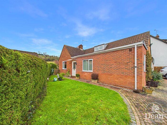 3 Bedroom Detached Bungalow For Sale In Church Road, Longhope, GL17