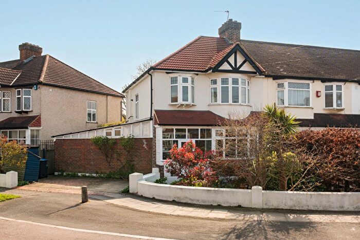 3 Bedroom End Terrace House For Sale In Beaford Grove, Raynes Park, London, SW20