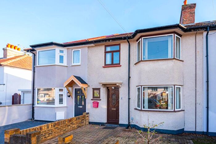 3 Bedroom Terraced House For Sale In Long Walk, New Malden, KT3