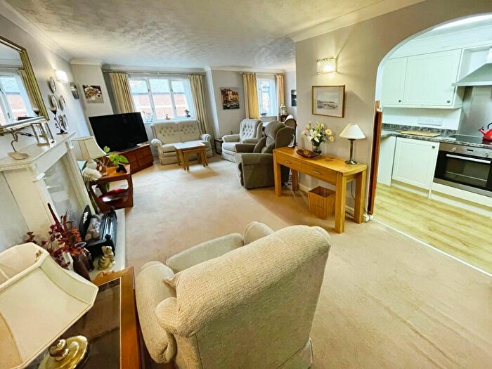 2 Bedroom Retirement Property For Sale In Queens Park House, Queens Park View, Chester, Cheshire, CH4