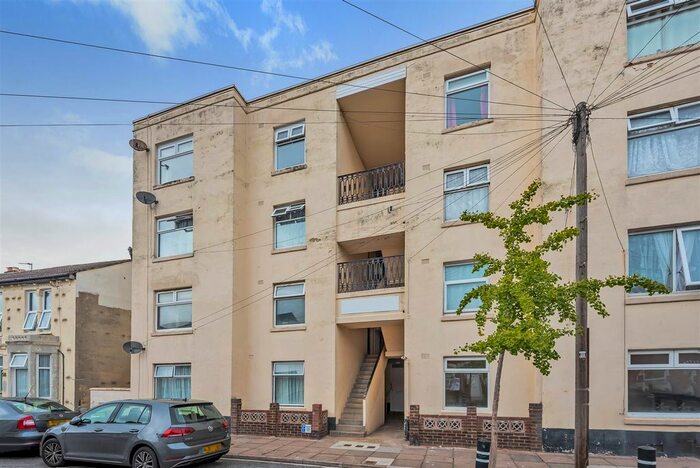 2 Bedroom Flat To Rent In Winstanley Road, Portsmouth, PO2