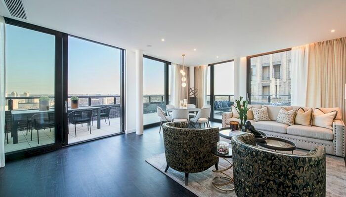 3 Bedroom Flat To Rent In Charles Clowes Walk, London, SW11