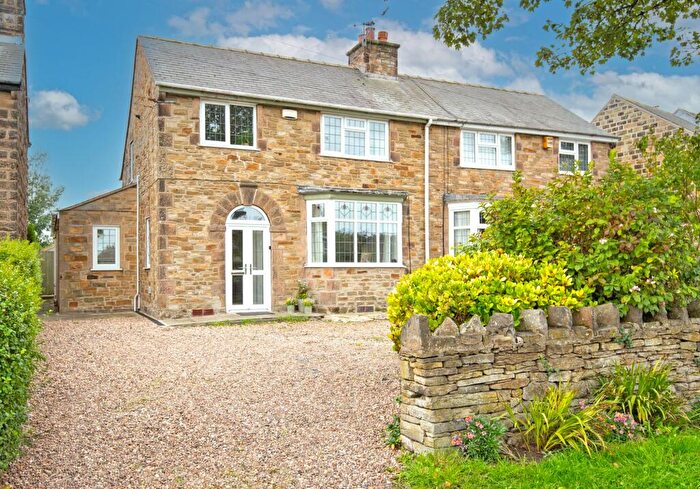 3 Bedroom Semi-Detached House For Sale In Newbold Road, Chesterfield, S41