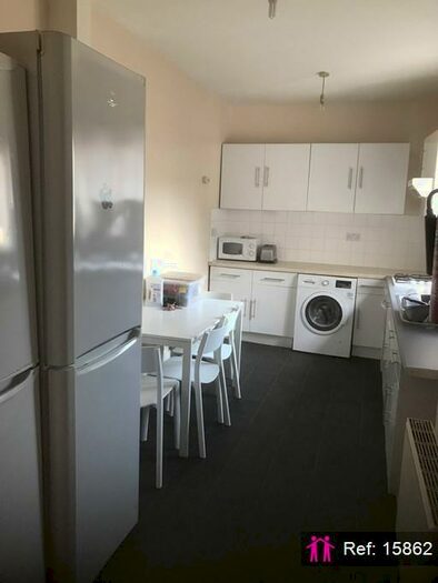 6 Bedroom Apartment To Rent In Surbiton Road, Kingston Upon Thames, KT1