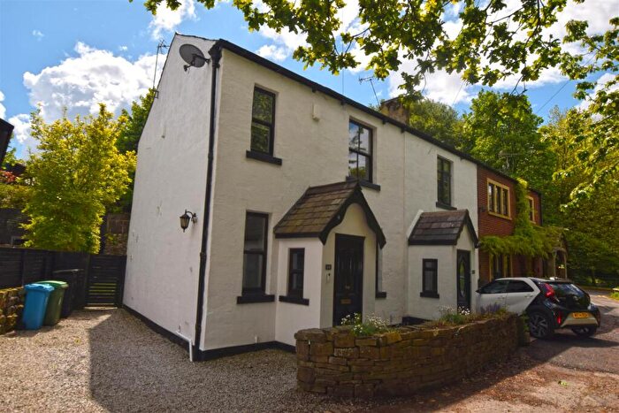 3 Bedroom Cottage For Sale In Chadderton Fold, Chadderton, Oldham, OL1