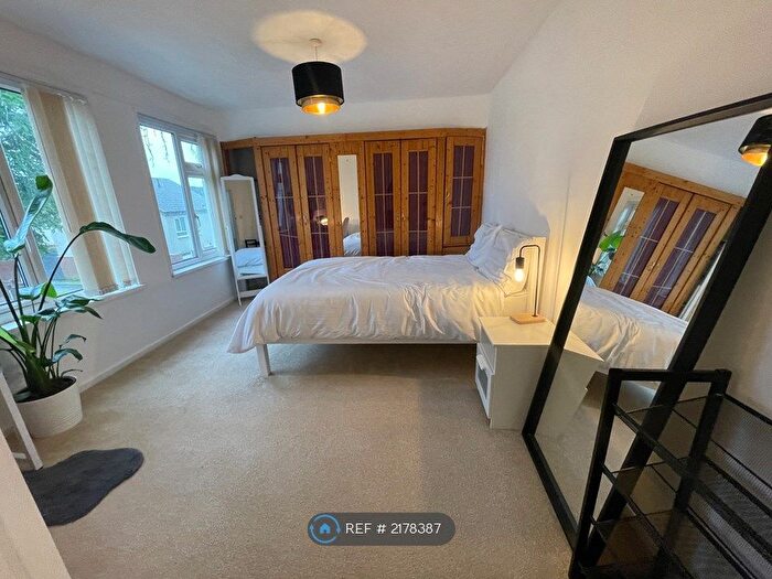 3 Bedroom Semi-Detached House To Rent In Stone Row, Telford, TF3