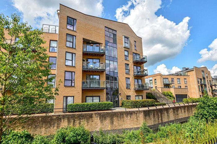 1 Bedroom Flat To Rent In The Embankment, Nash Mills Wharf, Hemel Hempstead, HP3