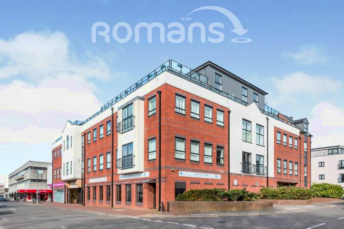 2 Bedroom Apartment To Rent In St. Georges Court, GU15