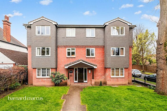 1 Bedroom Flat For Sale In Ullathorne Road, London, SW16