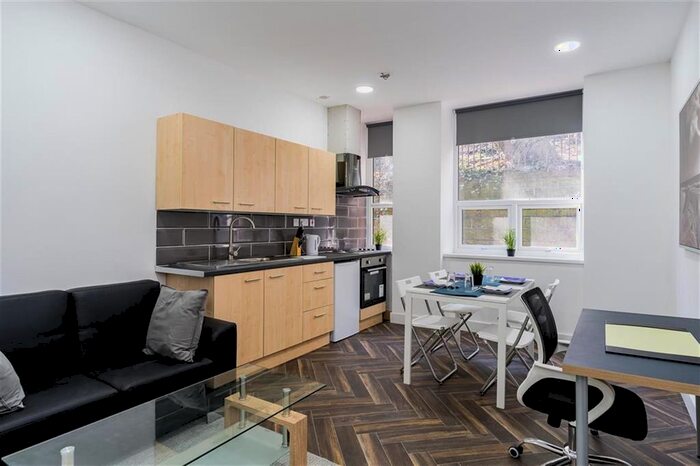 Studio To Rent In St Johns Road, Huddersfield, HD1