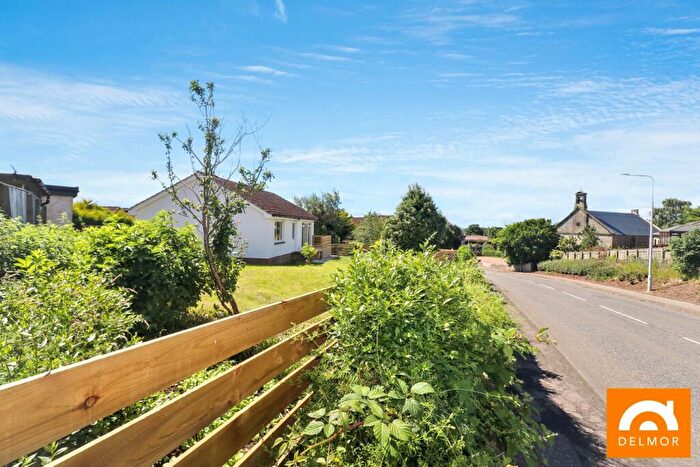 3 Bedroom Bungalow For Sale In Halfields Court, Kennoway, KY8