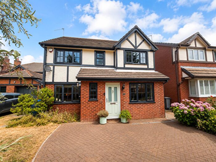 4 Bedroom Detached House For Sale In St James Drive, Sale, M33