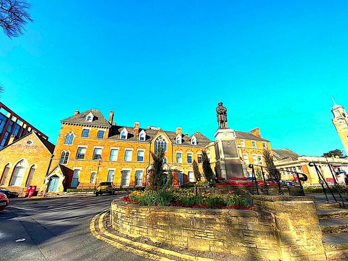 3 Bedroom Flat To Rent In Royal Sutton Place, King Edward Square, Sutton Coldfield, West Midlands, B73