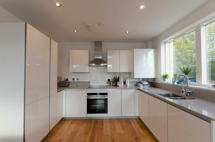 2 Bedroom Flat To Rent In Plender Street, Camden, London, NW1