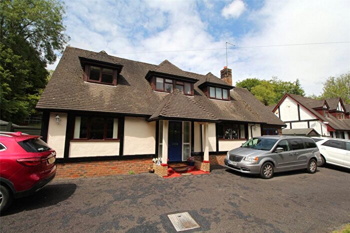 4 Bedroom Detached House To Rent In Medstead Road, Beech, Alton, Hampshire, GU34