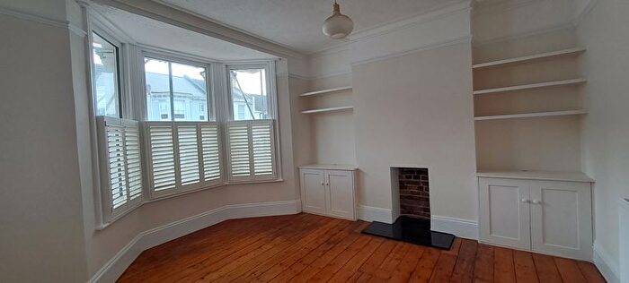 2 Bedroom Flat To Rent In Grantham Road, Brighton, BN1