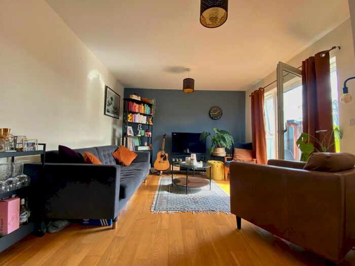 2 Bedroom Apartment To Rent In Cedar Avenue, Chelmsford, CM1