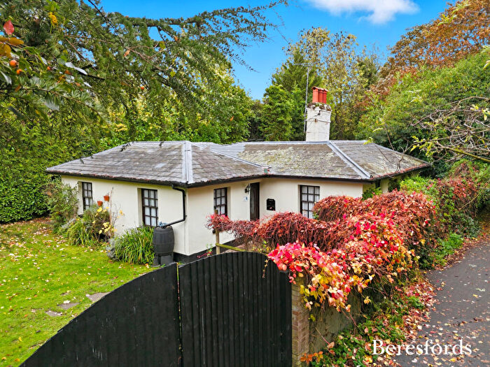 3 Bedroom Detached House For Sale In Paradise Road, Writtle, CM1