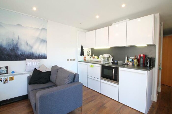 1 Bedroom Flat To Rent In Hanley House, Hanley Street, Nottingham, NG1