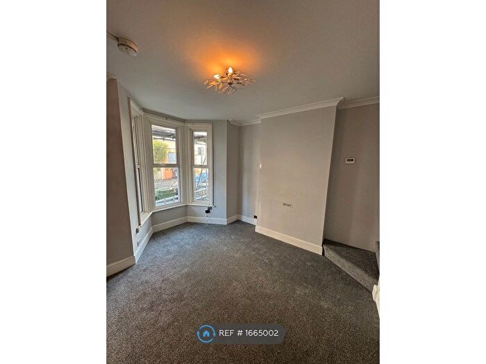 2 Bedroom Terraced House To Rent In Ceylon Place, Eastbourne, BN22