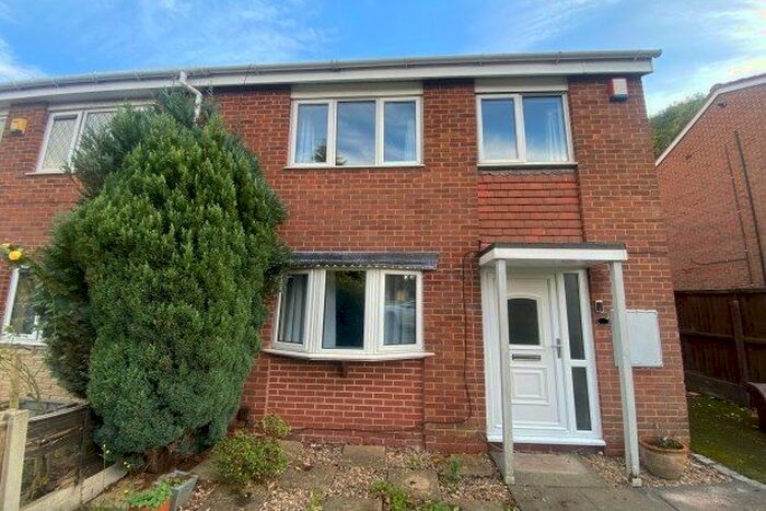 3 Bedroom Property To Rent In Catisfield Crescent, Wolverhampton, WV8