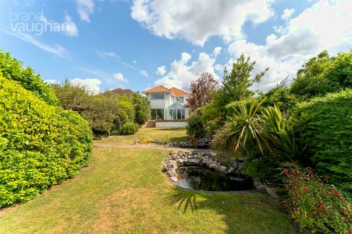 5 Bedroom Detached House To Rent In Meadow Close, Hove, East Sussex, BN3
