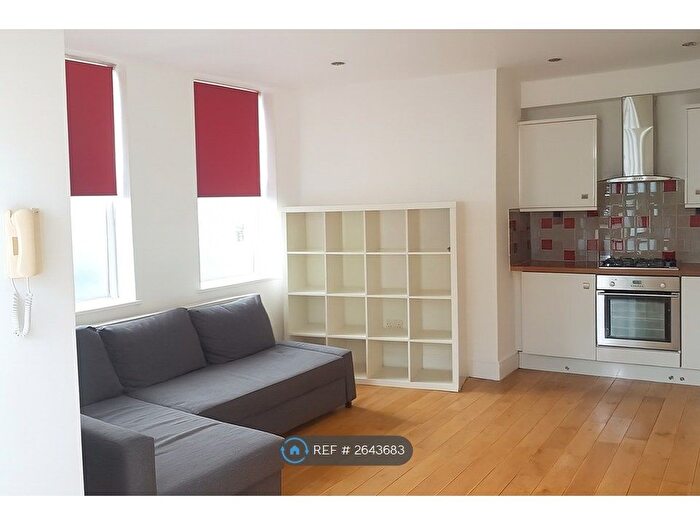 1 Bedroom Flat To Rent In Brookwood Road, London, SW18
