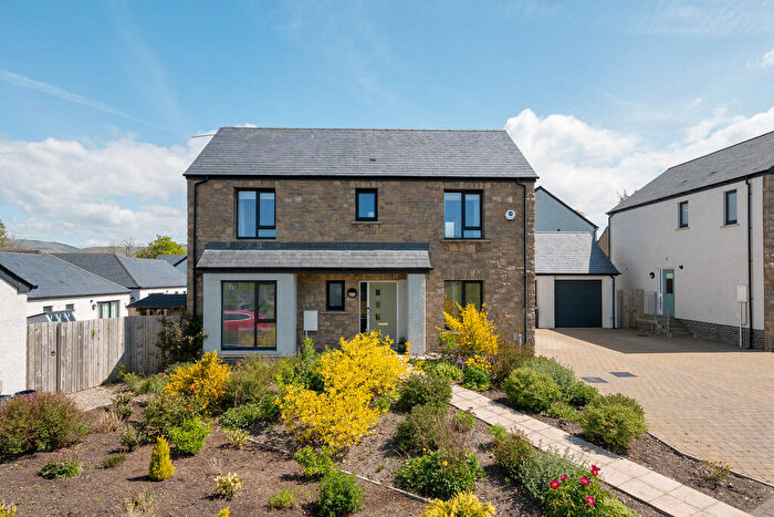 3 Bedroom Detached House For Sale In Oakfield Park, Kirkby Lonsdale, LA6