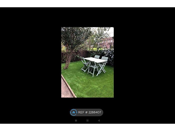 2 Bedroom Flat To Rent In London, London, SE11